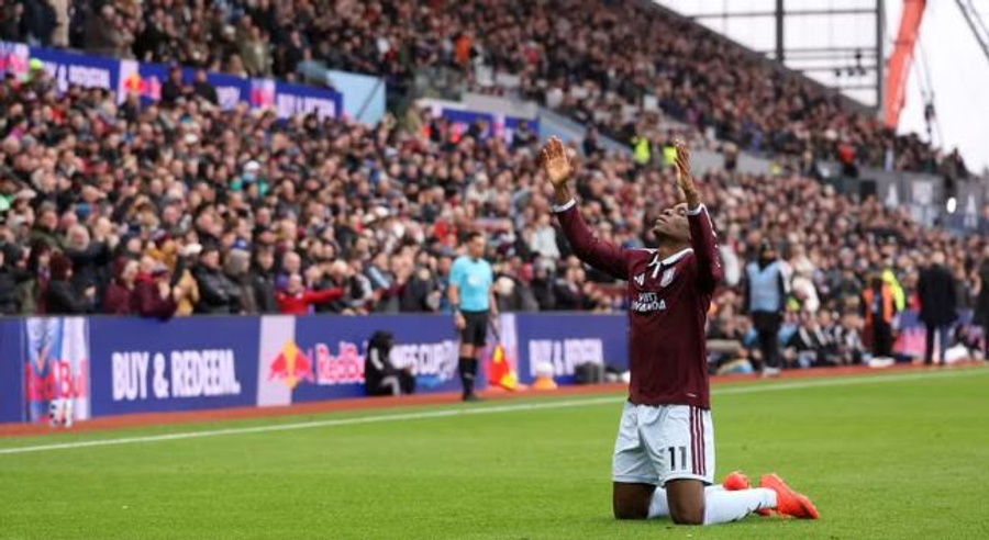 Premier League/ Aston Vila i jep fund ecurisë përfekte të Mançester Sitit në kampionat