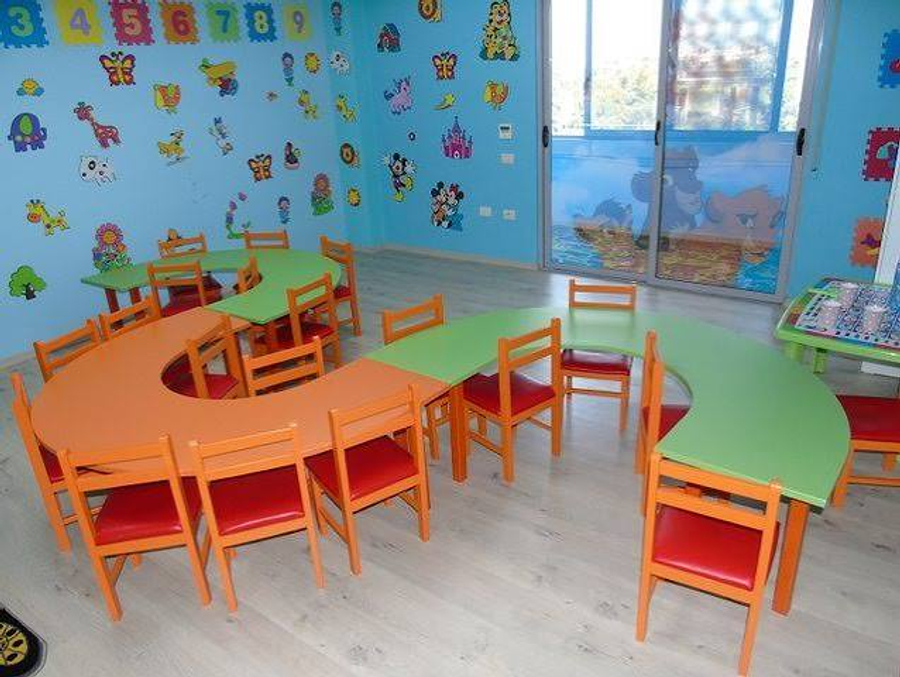 Dyshohet se dhunoi një fëmijë 4 vjeçar  Edukatorja arrestohet pas këqyrjes së kamerave