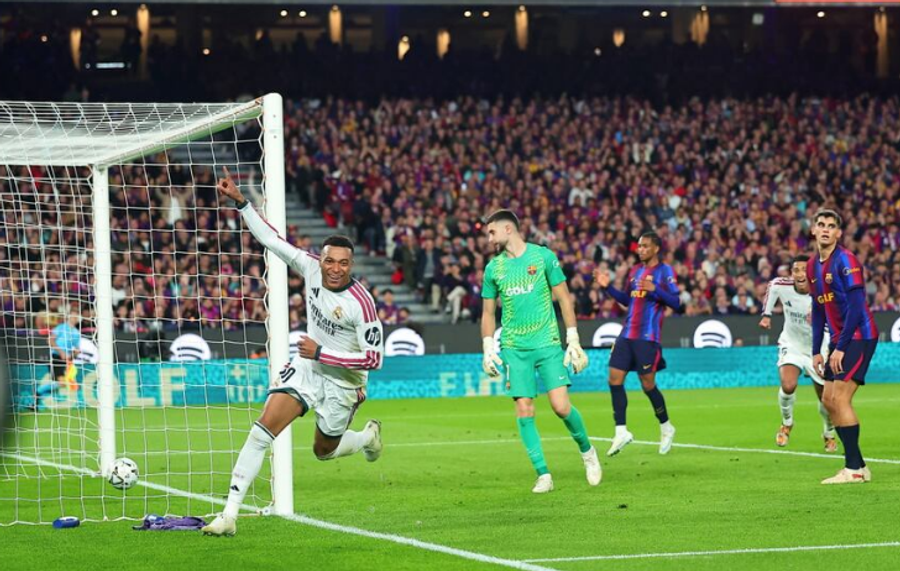 Mbappe barazon një rekord historik  Shtatë gola në shtatë El Clásico t e para