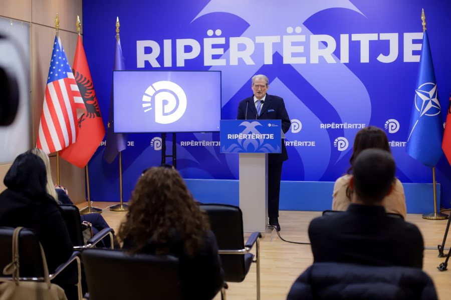 Berisha  Deputetët e PD janë paraqitur në komisione për të dënuar dhunën e egër ndaj studentëve
