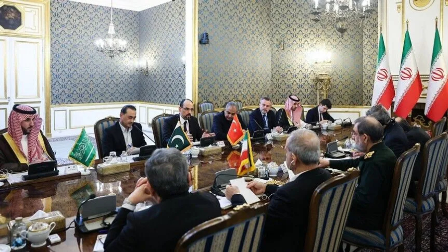 shefi-i-inteligjences-turke-zhvillon-bisedime-ne-iran-me-zyrtare-saudite-dhe-pakistaneze