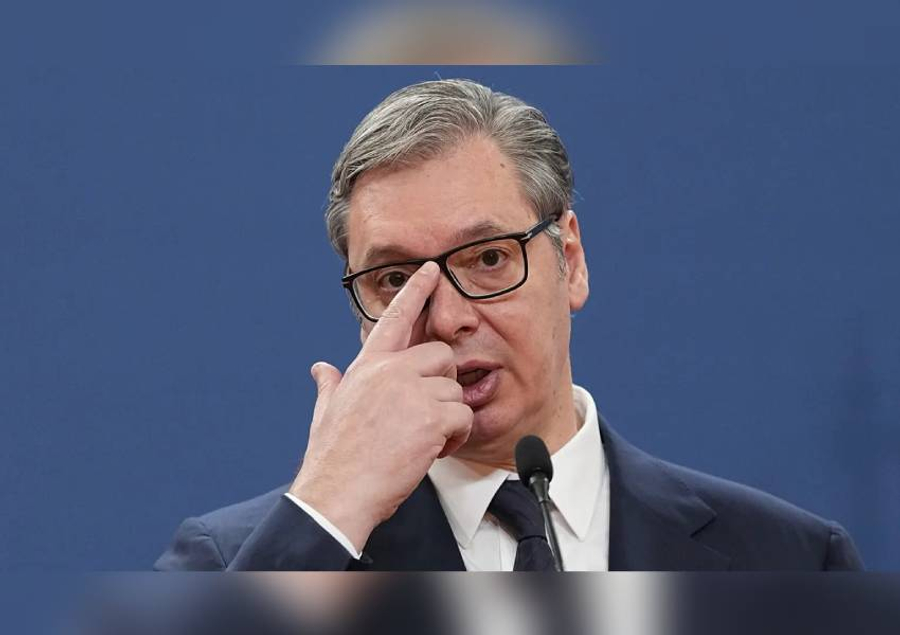  4 mijë policë në qendër të Beogradit   The Times  Vuçiç u bind të mos e mbante pushtetin me dhunë 
