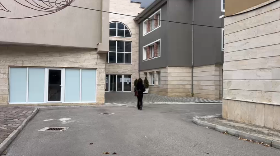 ne-mbeshtetje-te-protestave-ne-tirane-studentet-ne-universitetin-e-korces-vijojne-bojkotin