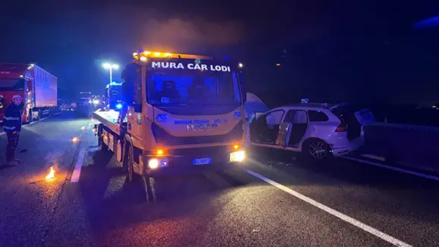 EMRI  Tragjedi në autostradën A1 në Itali  humb jetën 20 vjeçari shqiptar
