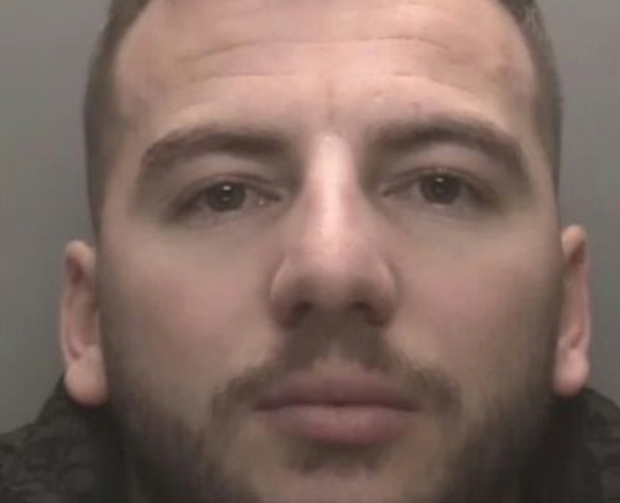 Horror në Britani  Shqiptari përdhunon adoleshenten  arrestohet pas dy muajsh arrati  EMRI 