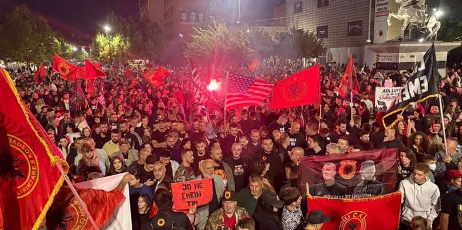 Prishtina sërish në protestë për Arlinda Zekajn  qytetarët kërkojnë drejtësi dhe përgjegjësi