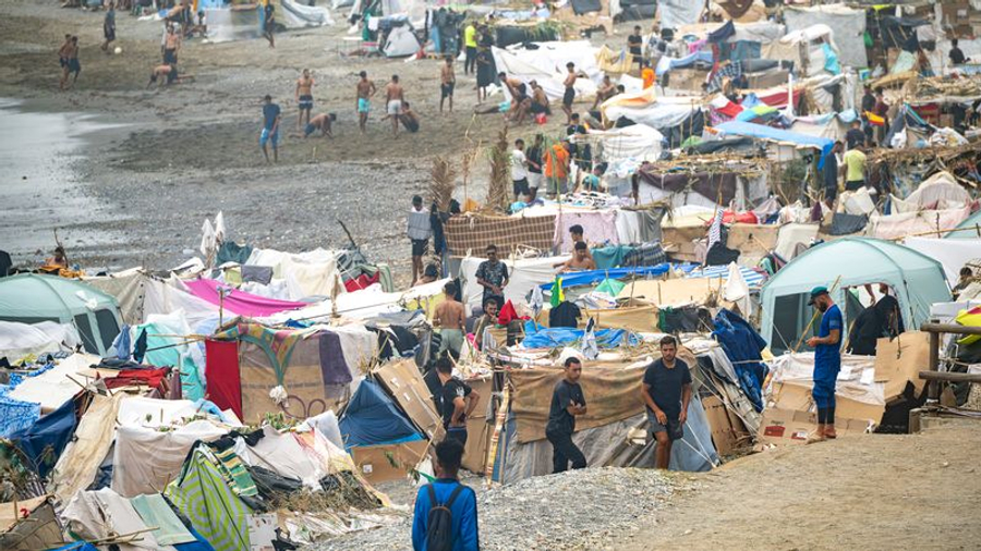 BE forcon kufijtë kundër emigracionit  Frontex do të ketë 30 mijë efektivë dhe njësi ndërhyrjeje brenda 24 orëve