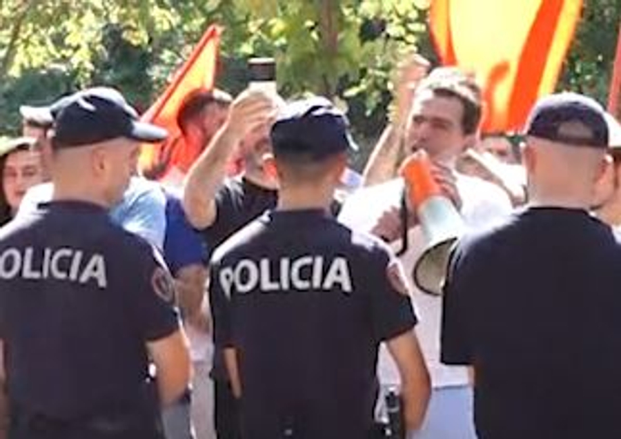 turp-parlamenti-i-krimit-revolta-para-kryesise-se-kuvendit-gjate-mbajtjes-se-konferences-se-kryetareve