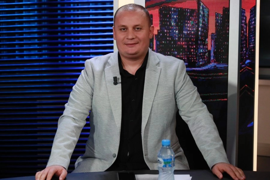 Ju përmend emri në bisedën e Ron Yeffet me biznesmenët ukrainas  gazetari Julian Hoxhaj reagon pas audiopërgjimit