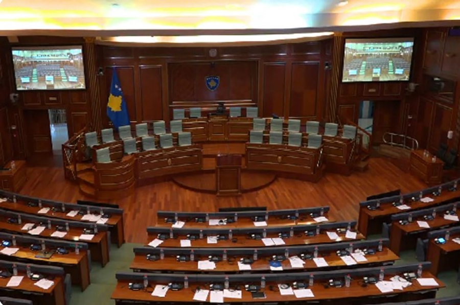 Pas më shumë se një muaji pritje, sot zhvillohet seanca për konstituimin e Kuvendit të Kosovës