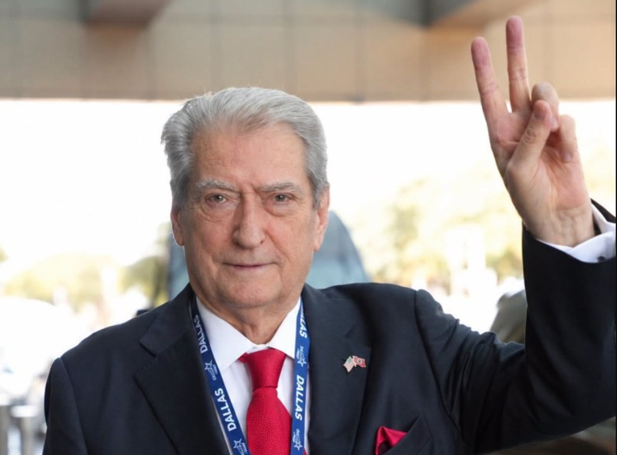 FOTO  Berisha nga SHBA  Koha e narkoshtetit po merr fund  Shqipëria dhe SHBA do të triumfojnë së bashku