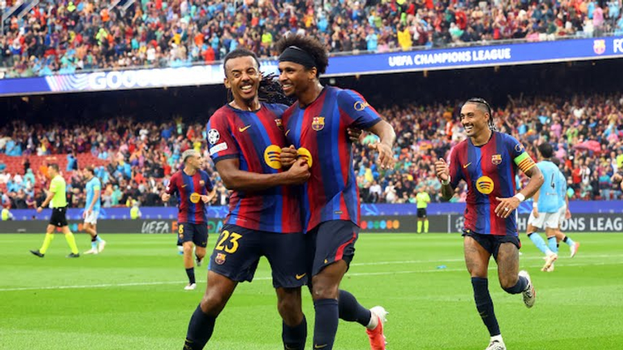 champions-league-barcelona-shperthen-ne-camp-nou-dy-gola-ne-22-minuta-ndaj-feyenoordit