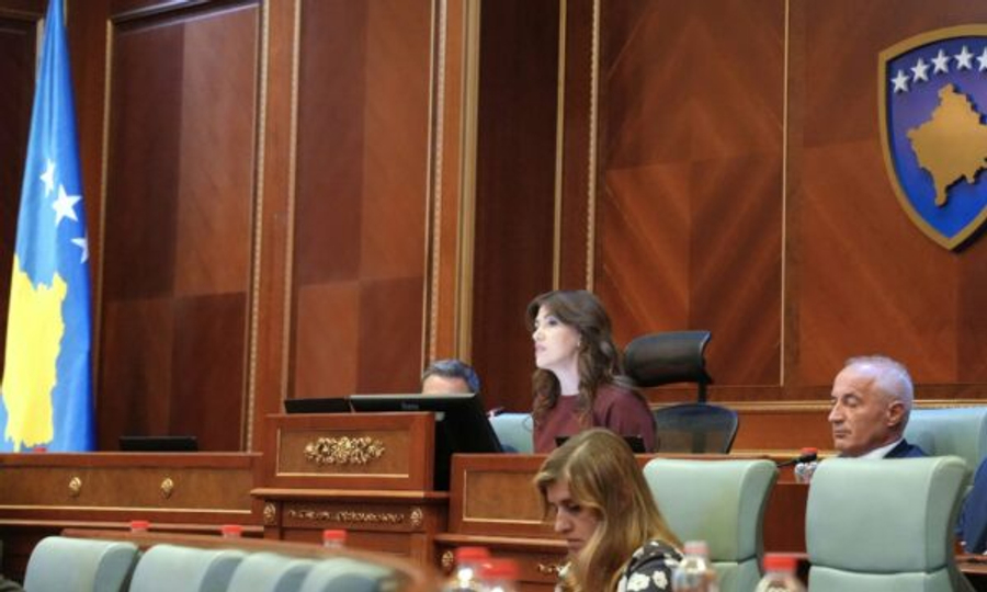 Albulena Haxhiu zgjidhet sërish kryetare e Kuvendit të Kosovës  me 62 vota pro