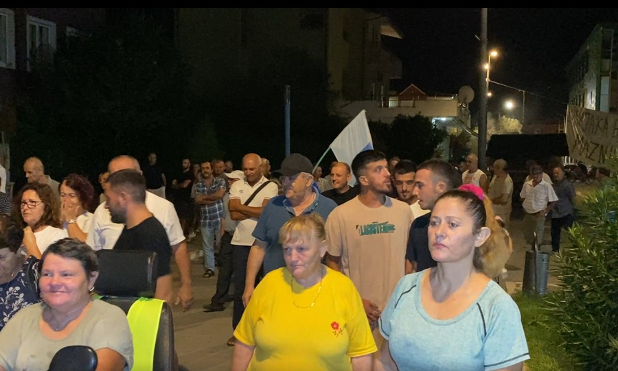 42 ditë protestë në Divjakë  qytetarët nuk tërhiqen nga revolta e tyre kundër reformës territoriale