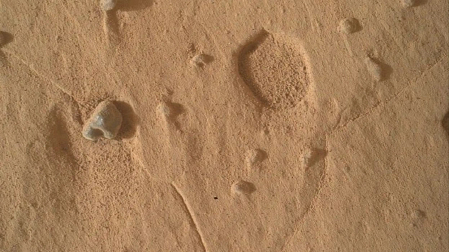 NASA zbulon vrima misterioze në Mars  Shkencëtarët nuk dinë si u krijuan