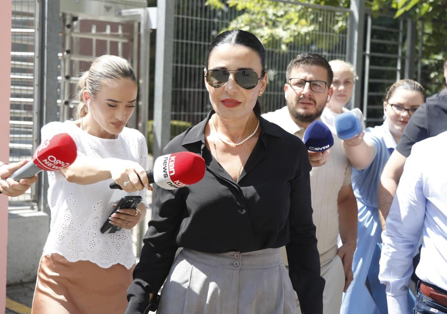 'Pishina e Belindës/ Zbardhen detaje: Si e fshehu Balluku vilën në Palasë
