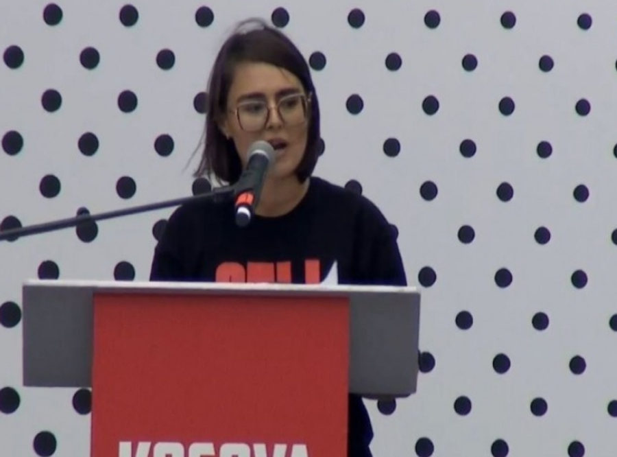 Vajza e Sali Mustafës  Drejtësia s mund t i barazojë çlirimtarët me xhelatët serbë