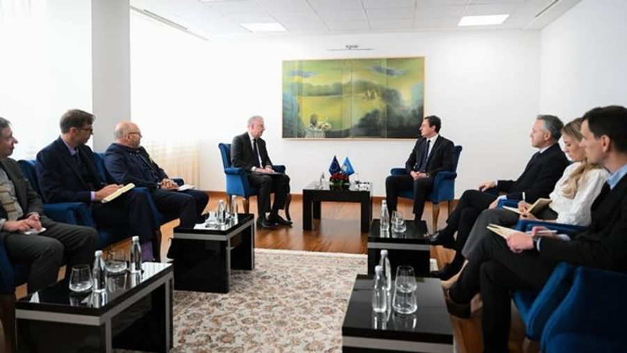 Kurti pret në takim shefin e ri të Zyrës së BE së në Kosovë
