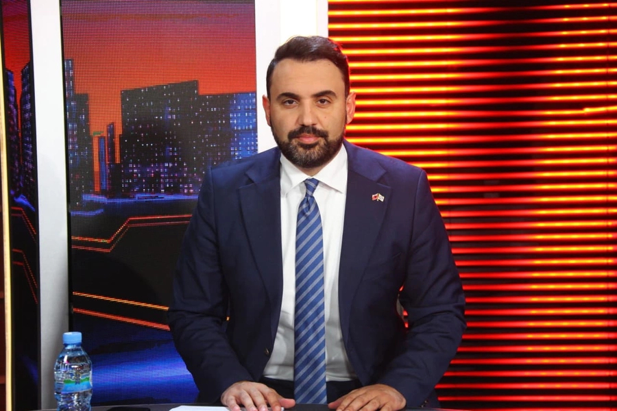 Këlliçi  Roni i Ramës paska të gjithë qeverinë në dorë 
