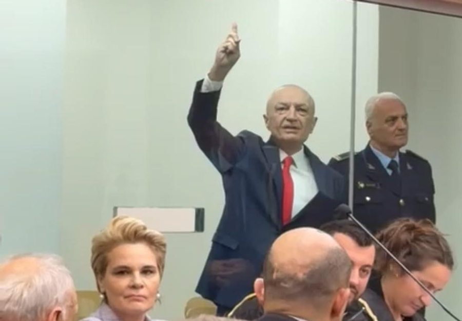 Shtyhet seanca ndaj Ilir Metës dhe Monika Kryemadhit  mungoi anëtari i trupit gjykues