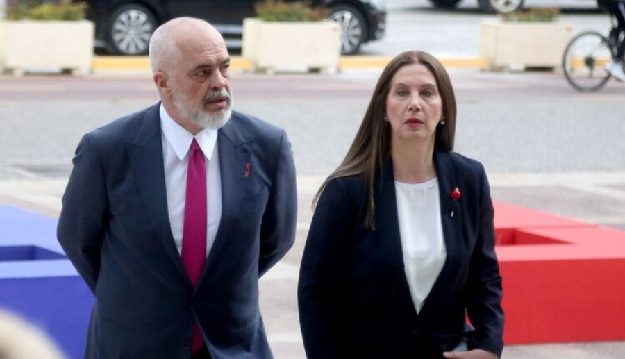 Faza e dytë e regjistrimit   Çorbë  në U Albania  çaktivizohet opsioni i kuotave të lira