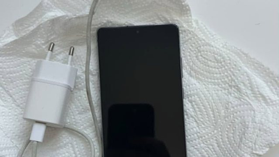 vijojne-kontrollet-ne-burgje-sekuestrohet-nje-tjeter-telefon-ne-qeline-e-te-denuarit-ne-durres