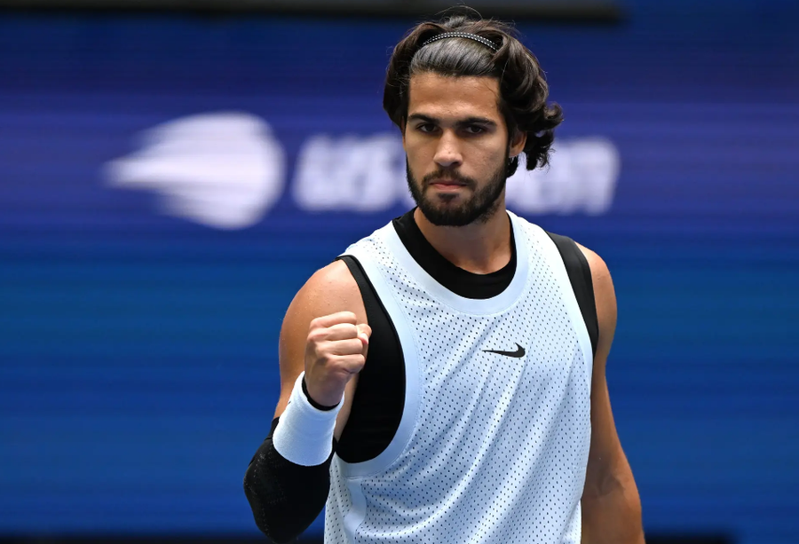 Alcaraz bashkohet me Sinner in dhe Zverev in  siguron biletën për ATP Finals