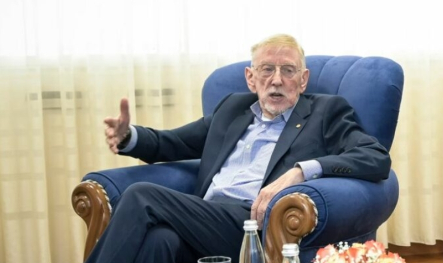 Dita e verdiktit për Thaçin  Veselin  Selimin dhe Krasniqin  Walker  Procesi në Hagë është më shumë politik sesa drejtësi
