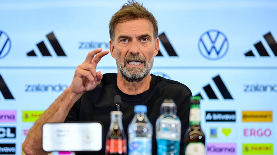 Klopp nis revolucionin te Gjermania  planifikon të testojë 44 futbollistë