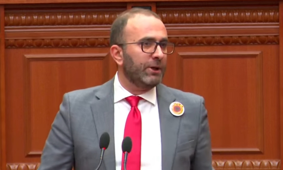Pr ligji i magjistratëve për pagat  Bardhi  E paimagjinueshme  prej 7 vitesh mbani nën presion gjyqtarët dhe prokurorët