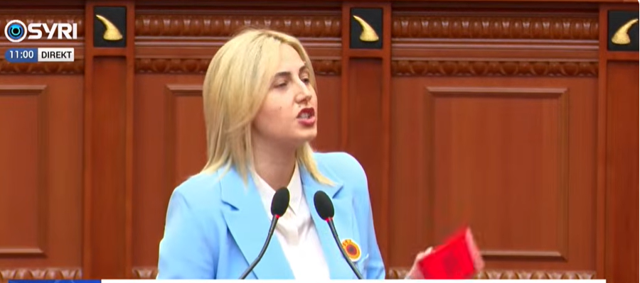  Votoni rezolutën  mjaft me thika pas shpine Kosovës   Zhupa  Silleni me shqiptarët si pushtuesi serb
