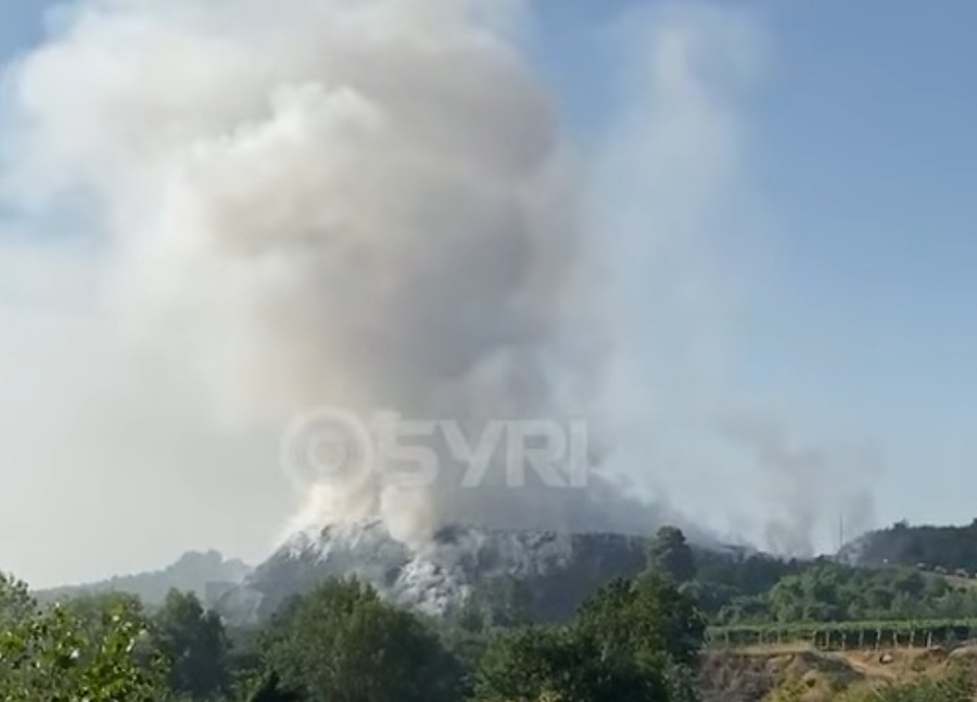 VIDEO  Digjet  mali  me mbeturina  dyshohet për zjarrvënie e qëllimshme fushës së plehrave