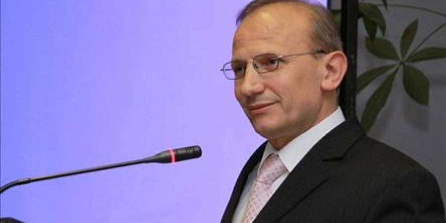 cdu-perballet-me-sfida-te-reja-diskutohet-e-ardhmja-e-kancelarit