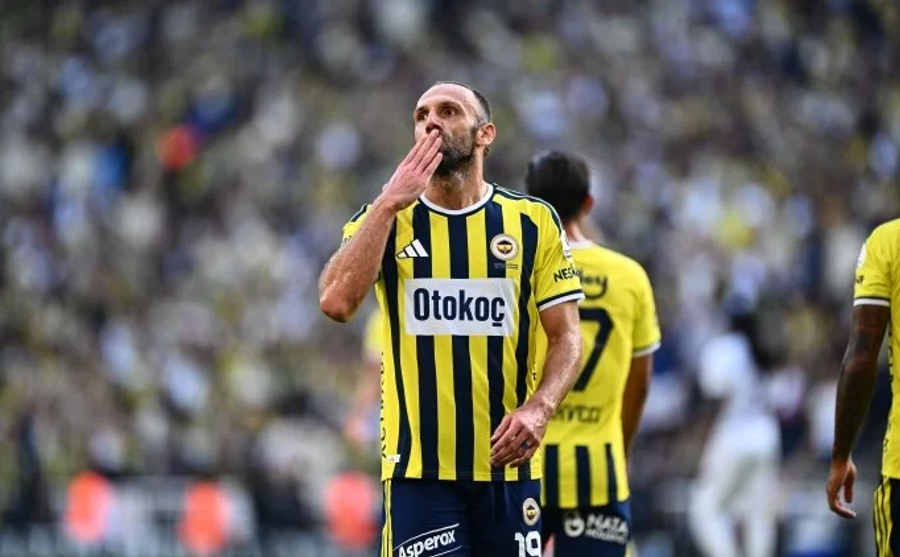 VIDEO  Fenerbache shpartallon 8 0 kundërshtarin  Vedat Muriqi shënon 4 gola