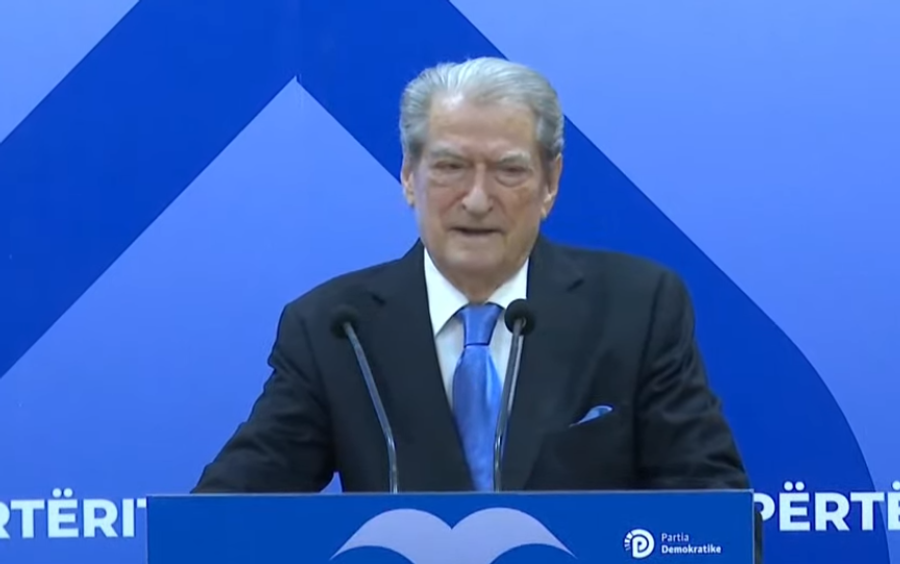 Berisha denoncoi skandalin  Vlora Hyseni urdhëroi që çdo informacion të dërgohej fillimisht te Rama dhe Agaçi