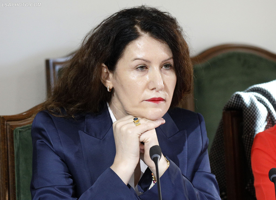 Vlora Hyseni u arrestua nga SPAK  Elvis Lila merr përkohësisht drejtimin e SHISH it