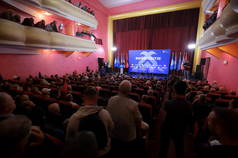 VIDEO  Berisha   Tirania mediatike  fsheh Shqipërinë e varfër dhe emigracionin  1 1 milion shqiptarë janë larguar