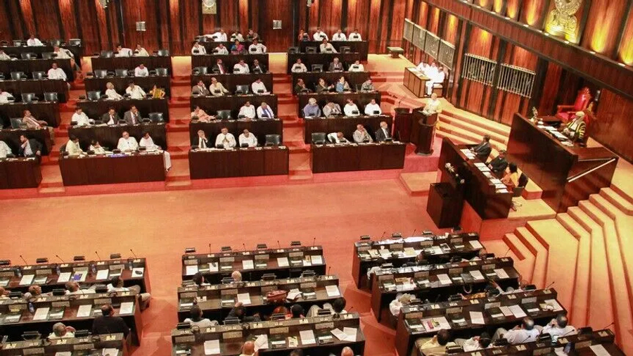 1 1 milion çështje të prapambetura  Parlamenti i Sri Lankës zgjat moshën e daljes në pension për gjyqtarët e GJL dhe Apelit
