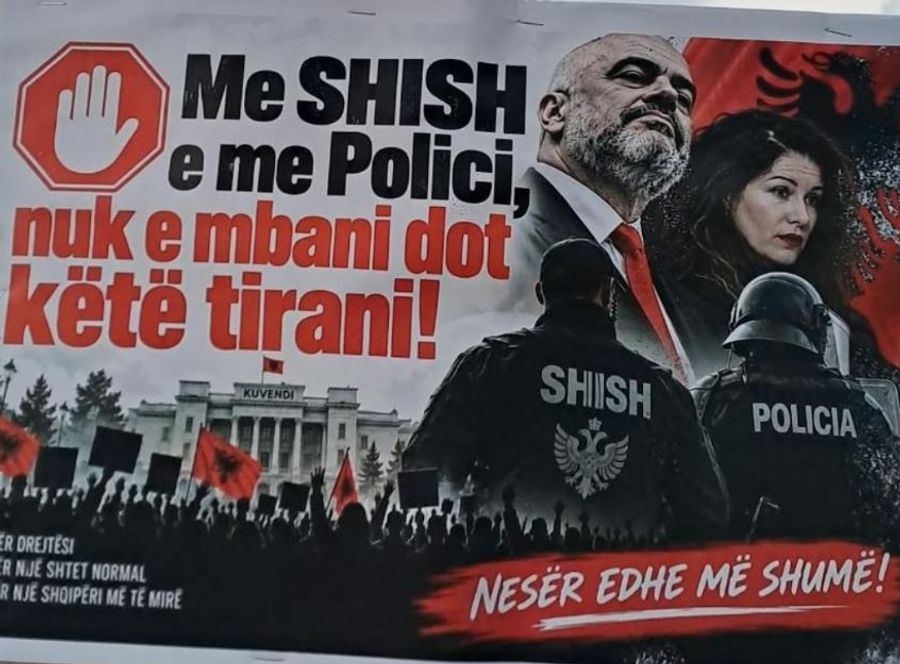 FOTO  Protesta kundër Ramës  pankartat  Me SHISH e me polici  nuk e mbani dot këtë tirani