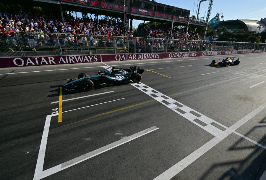 Formula 1/ Rusell triumfon në Baku, por Antoneli vazhdon të mahnisë: titulli mbetet i hapur