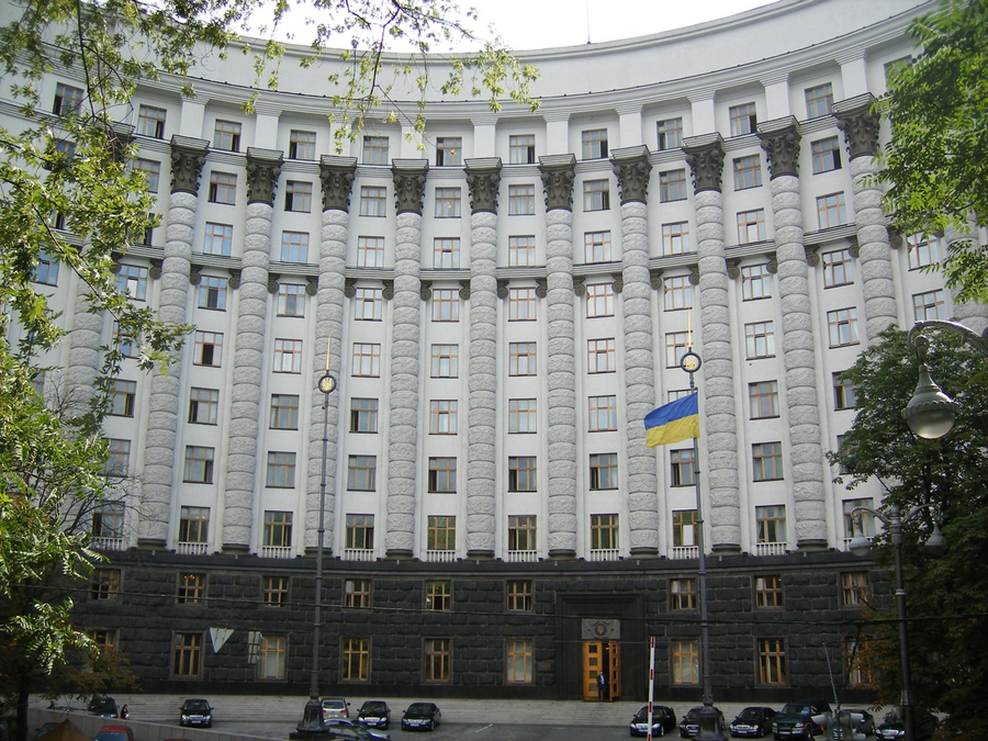Borxhi publik i Ukrainës arrin në 223 miliardë dollarë, pritet të shkojë në 290 miliardë deri në 2027