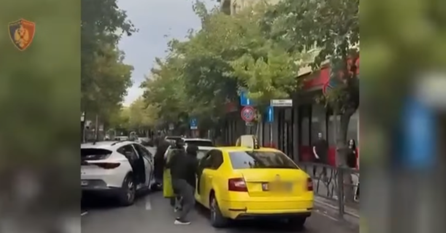 Goditen disa grupe që shisnin drogë pranë shkollave në Tiranë, arrestohen 31 persona