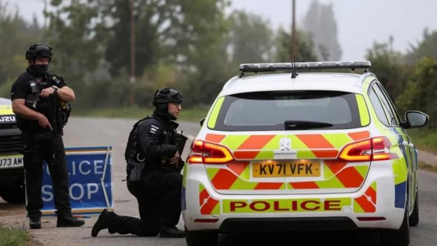 Alarmi pranë bazës amerikane në Britani  çfarë u gjet në tre furgonët e dyshimtë 