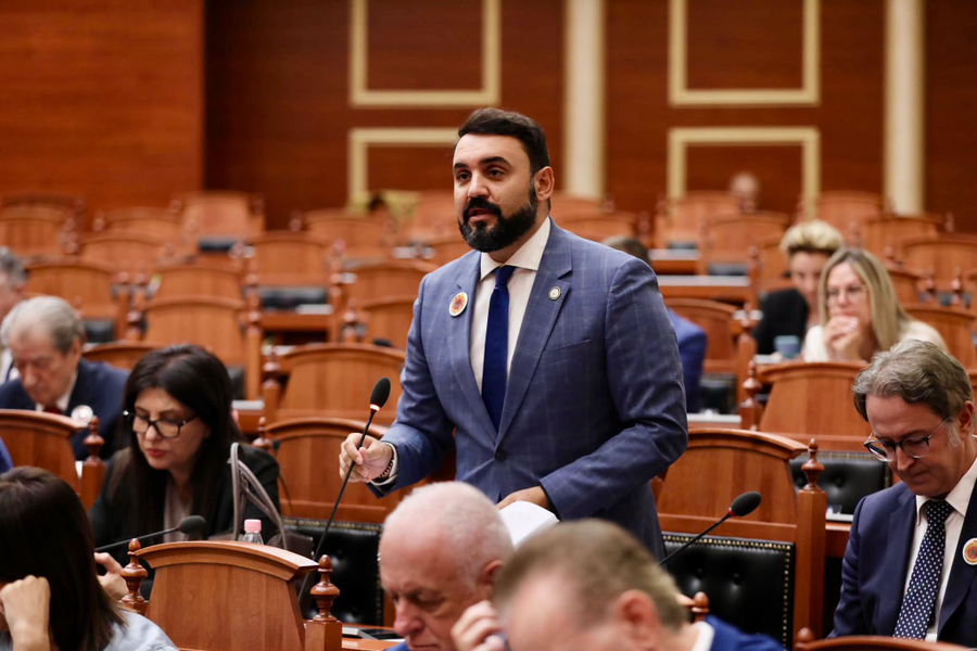 kellici-per-deklaratat-e-rames-balluku-abuzoi-me-1-2-mld-euro-kryeministri-ka-hallin-e-tij-dhe-te-bashkepunetoreve